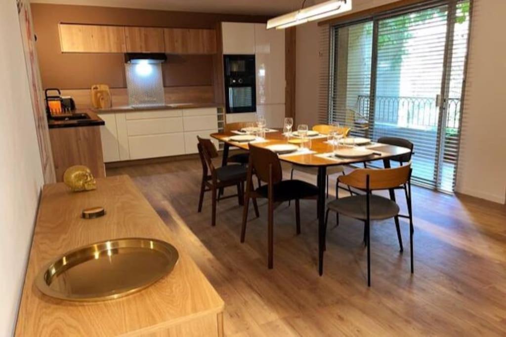 Aux Marches Du Palais - Ac Clim - Spacieux - Terrasse - Wifi Avignon Ngoại thất bức ảnh
