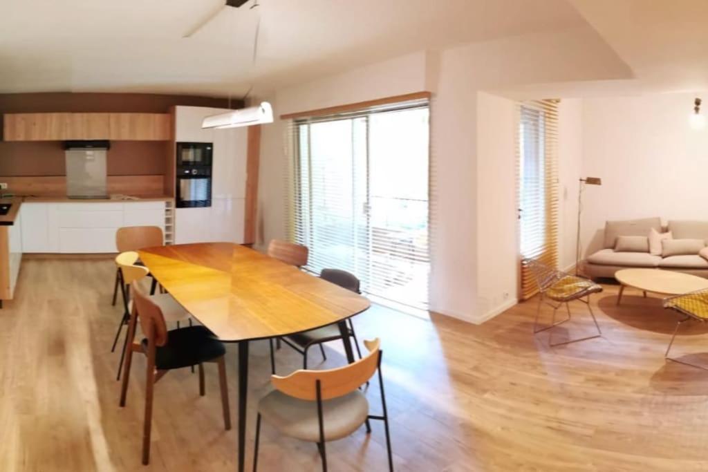 Aux Marches Du Palais - Ac Clim - Spacieux - Terrasse - Wifi Avignon Ngoại thất bức ảnh