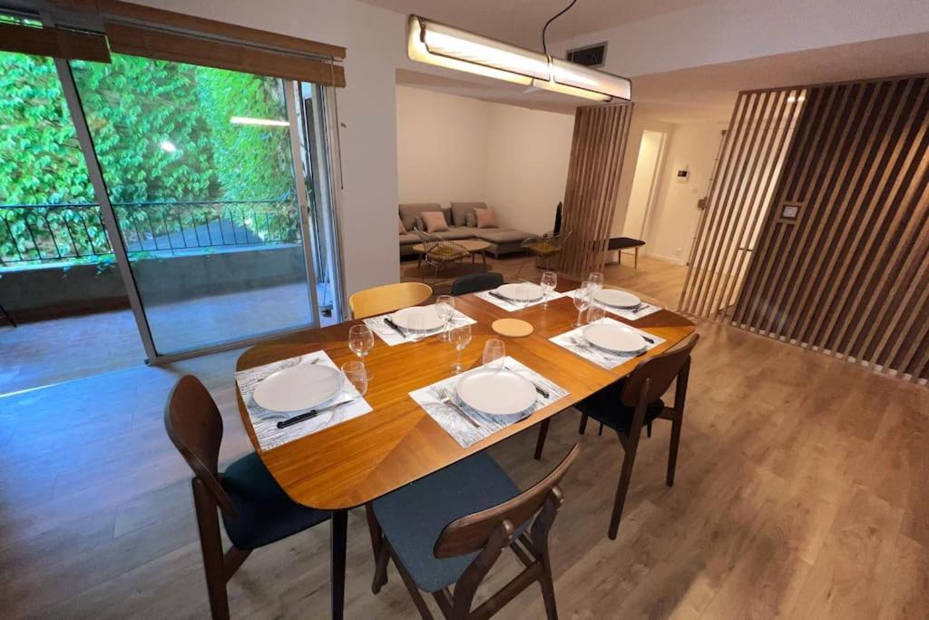 Aux Marches Du Palais - Ac Clim - Spacieux - Terrasse - Wifi Avignon Ngoại thất bức ảnh