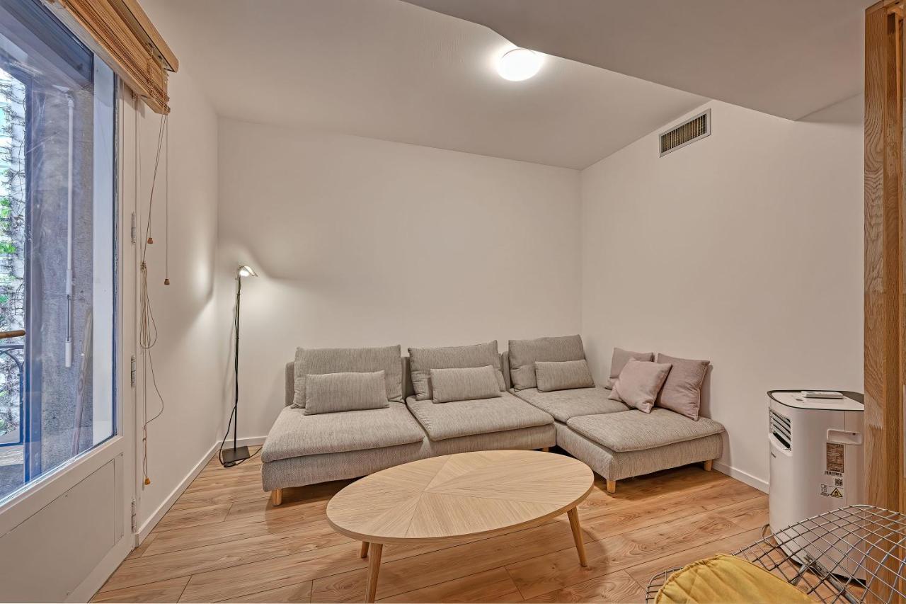 Aux Marches Du Palais - Ac Clim - Spacieux - Terrasse - Wifi Avignon Ngoại thất bức ảnh